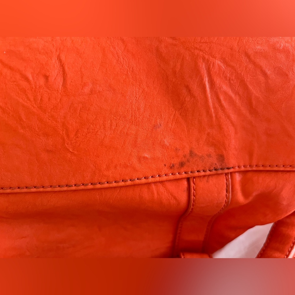 🧡 BCBGeneration 🧡Orange Leather Handbag - Picture 9 of 11